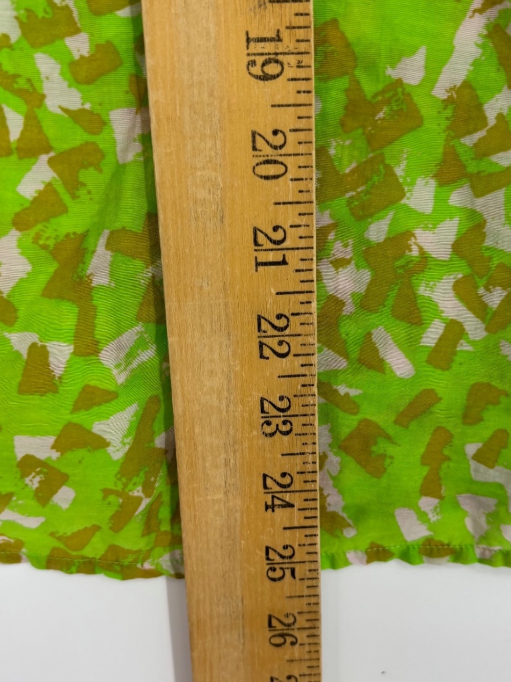 Cabi Womens Medium Popover Sleeveless Blouse Top Lime Green Print Semi Sheer - Picture 7 of 8